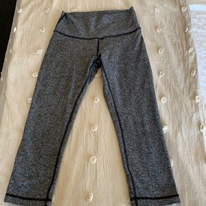 LULU capri leggings